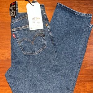 BRAND NEW Levi’s ribcage high rise ankle jeans